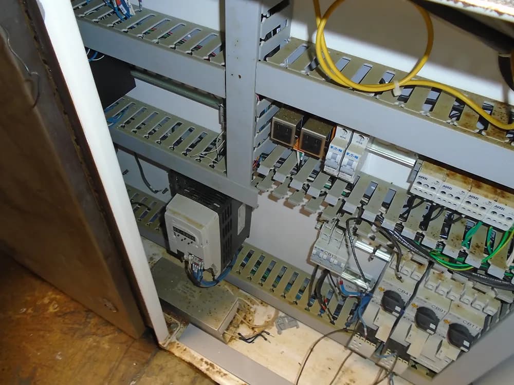 A before image of a remanufactured Index K120i capsule filler.